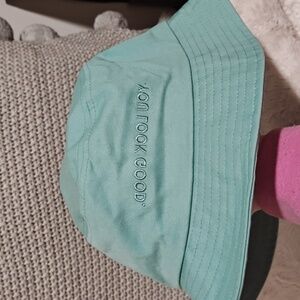 Glossier Chicago Bucket Hat